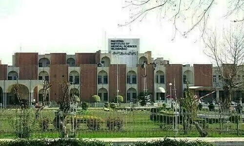 Casualties feared as fire breaks out at Pims’ gynae ward in Islamabad – Pakistan