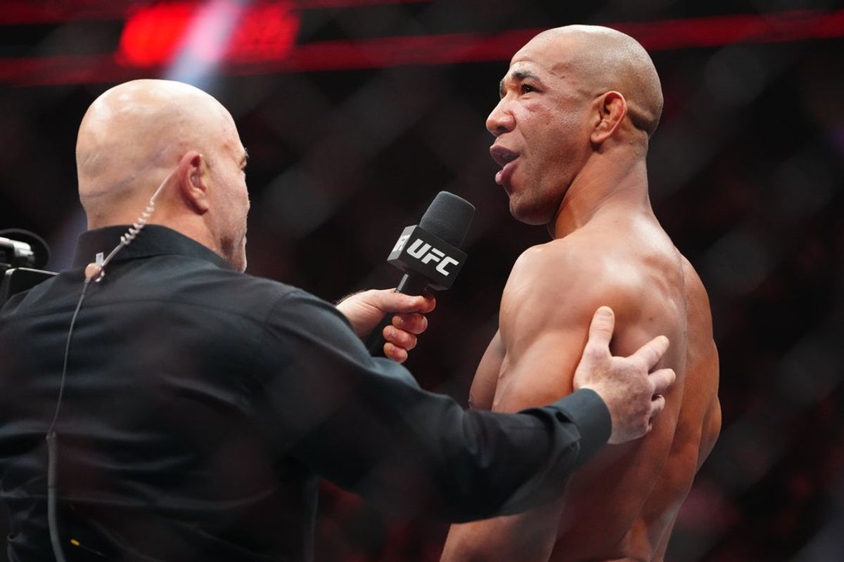 Gregory Rodrigues overcomes Anthony Hernandez in UFC battle