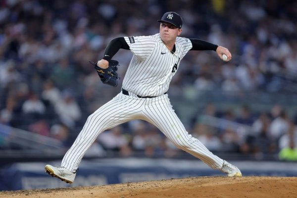 Yankees stymie Mariners to 3 hits in win