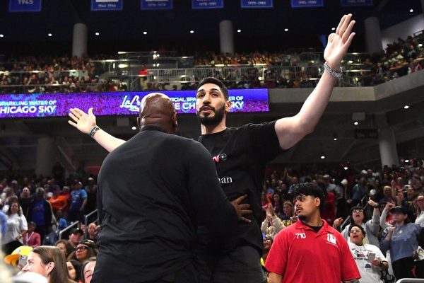 Former NBA player ejected after confrontation with Sky’s Natasha Cloud