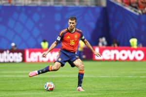 Ballon d’Or winner leaves Man City for Barcelona | Shoot