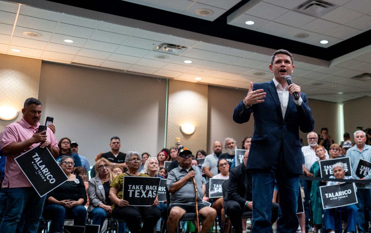 Why the Democrats’ Path Back to Power Runs Through the Kitchen Table