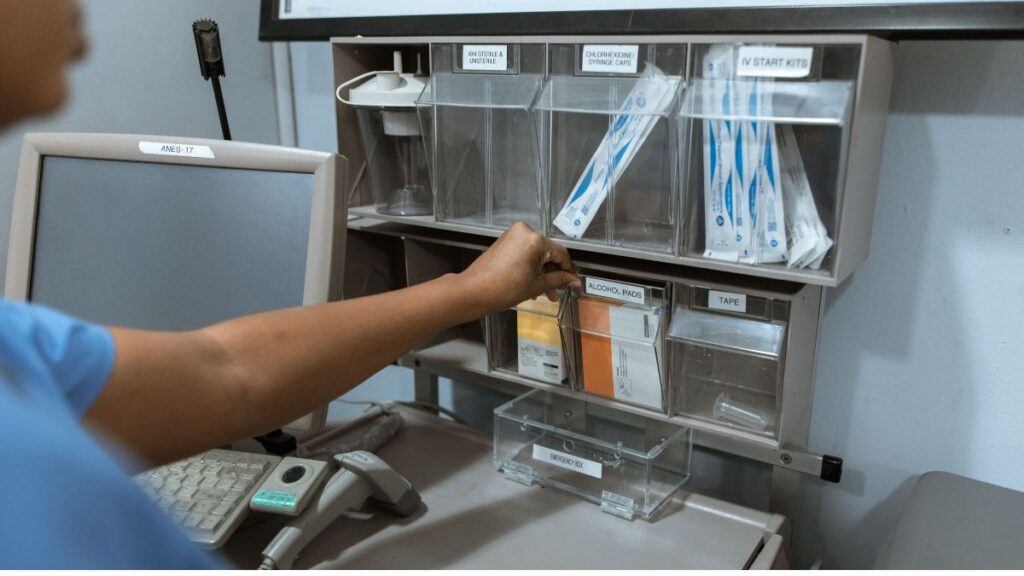How Hospital Supply Chains Manage Vascular Access Inventory